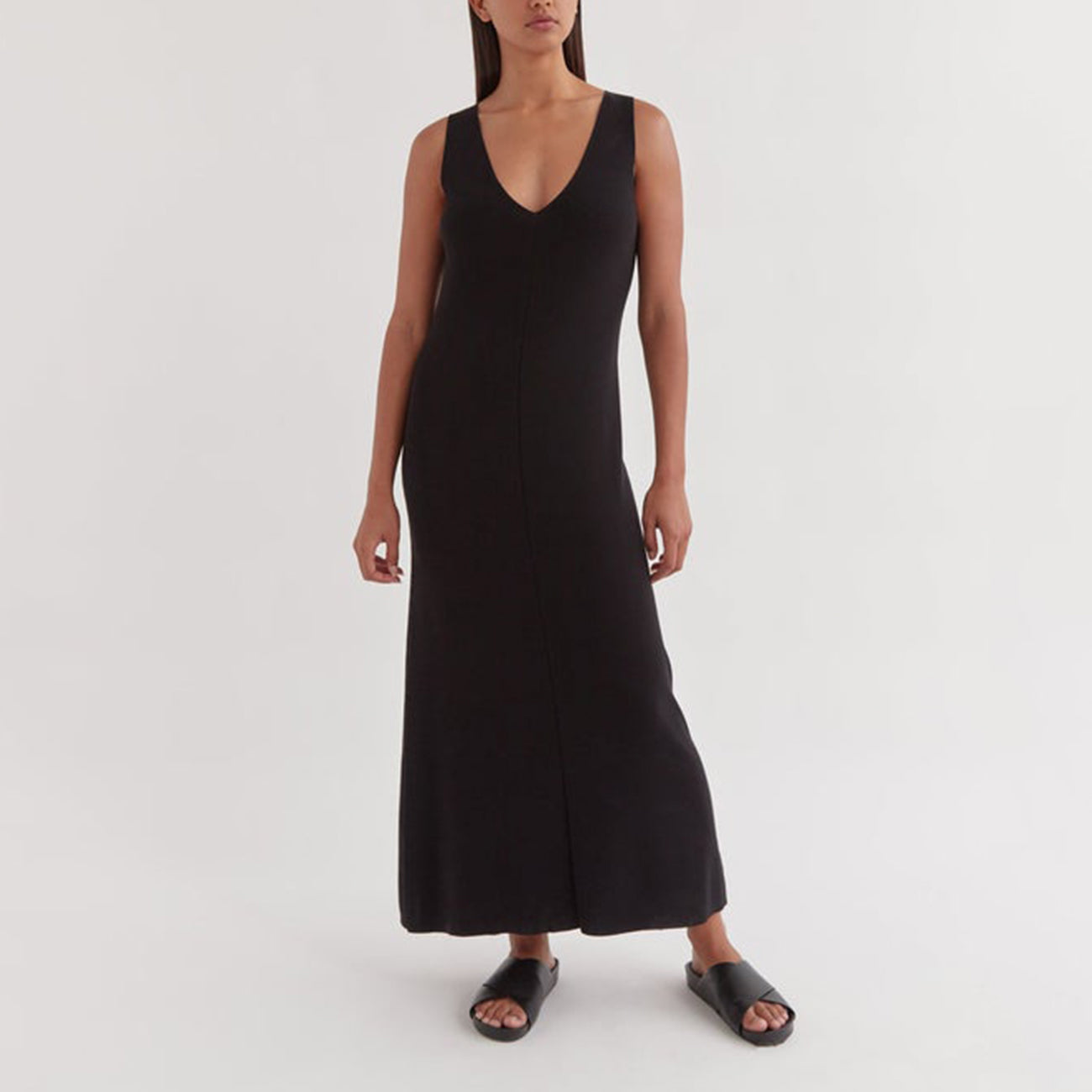 Milano Knit Vneck Dress - Black