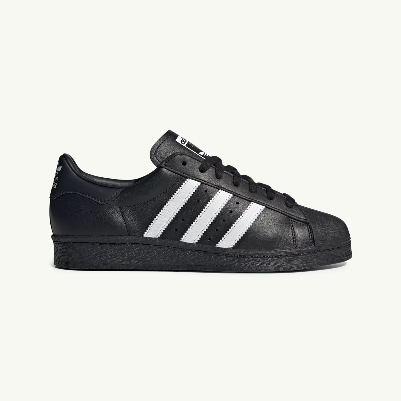 Superstar 82 - Core Black