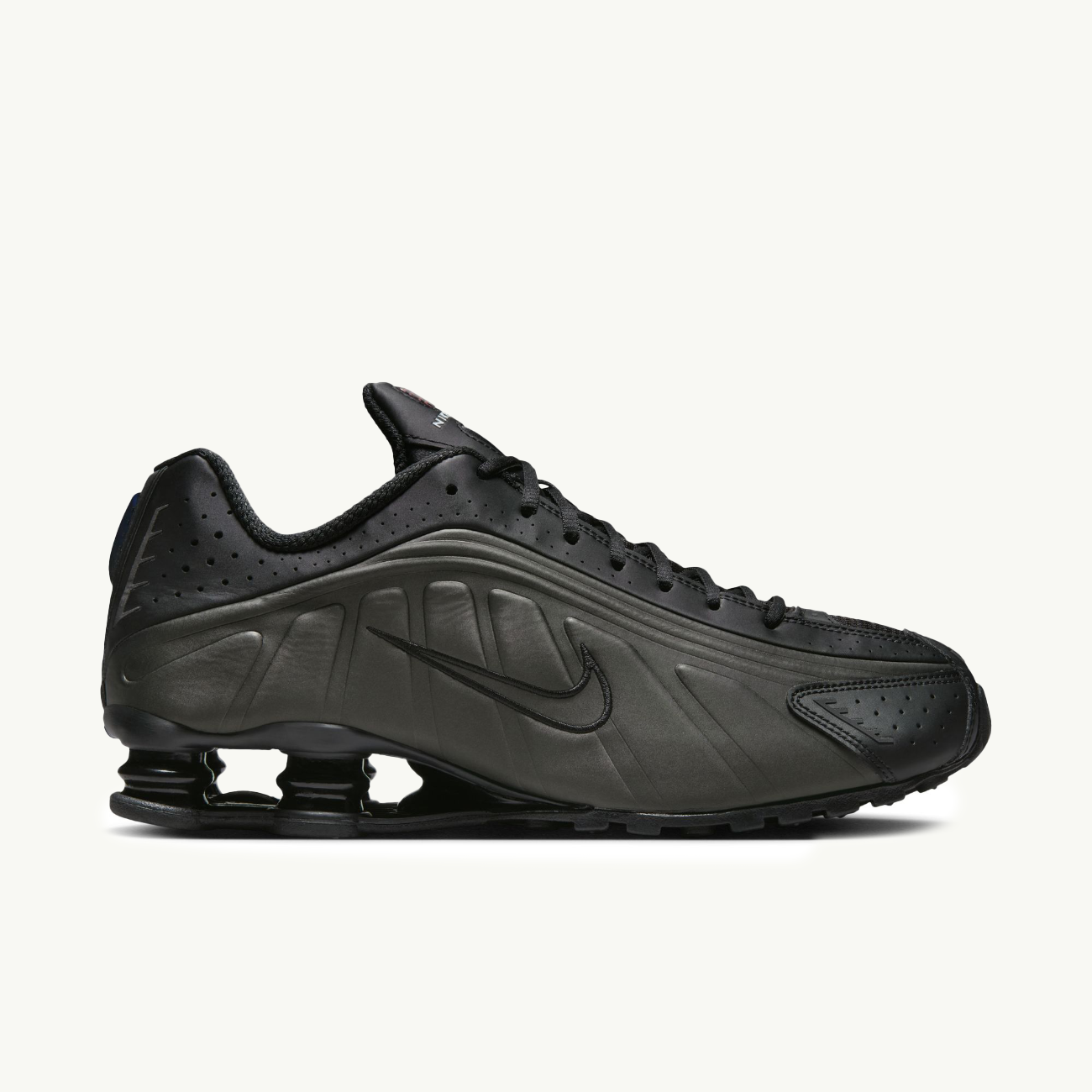 Nike Shox R4 - Black