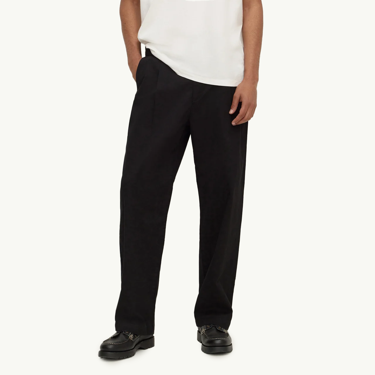 Jonah Pleated Chino - True Black