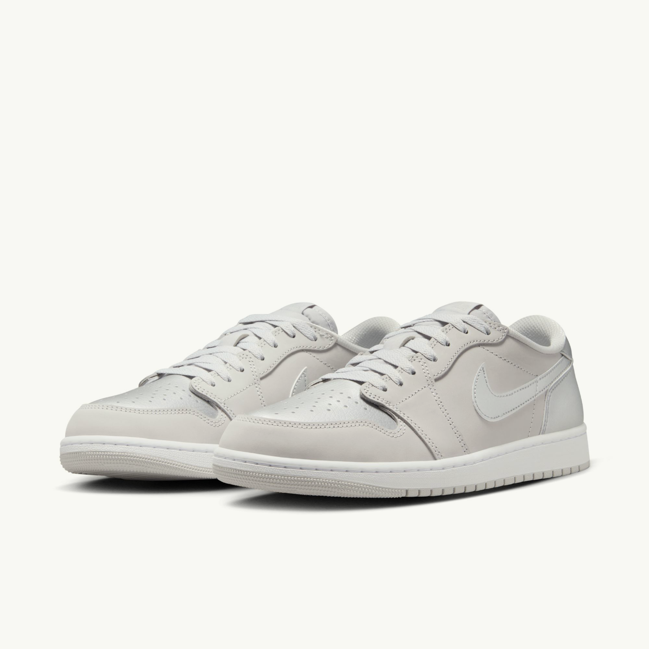 Air Jordan 1 Retro low OG - 'Metallic Silver'