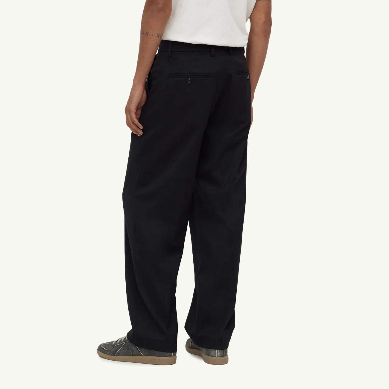Ari Tailored Pant - Black