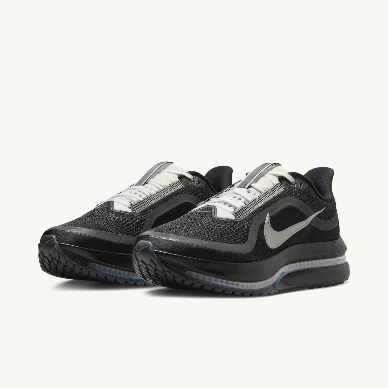 Pegasus Premium SP - Black and White