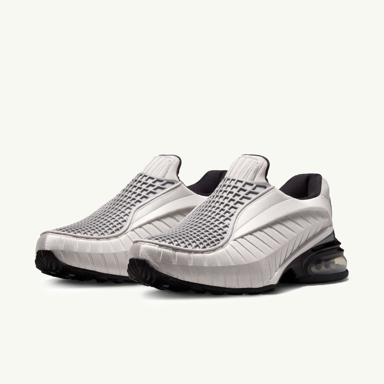 Air Max Dolce - Metallic Silver/Black