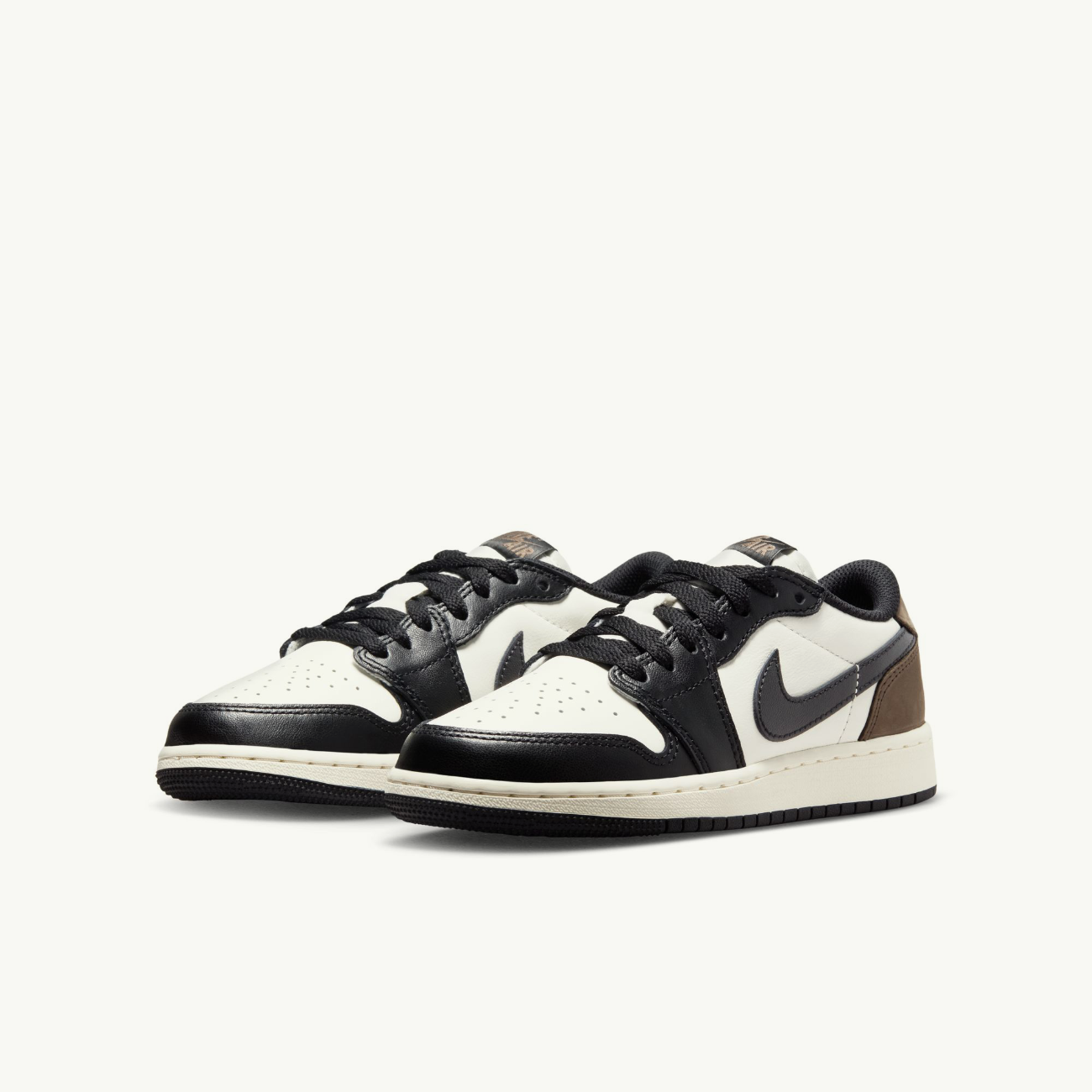 Grade School Air Jordan 1 Retro Low OG - 'Mocha'