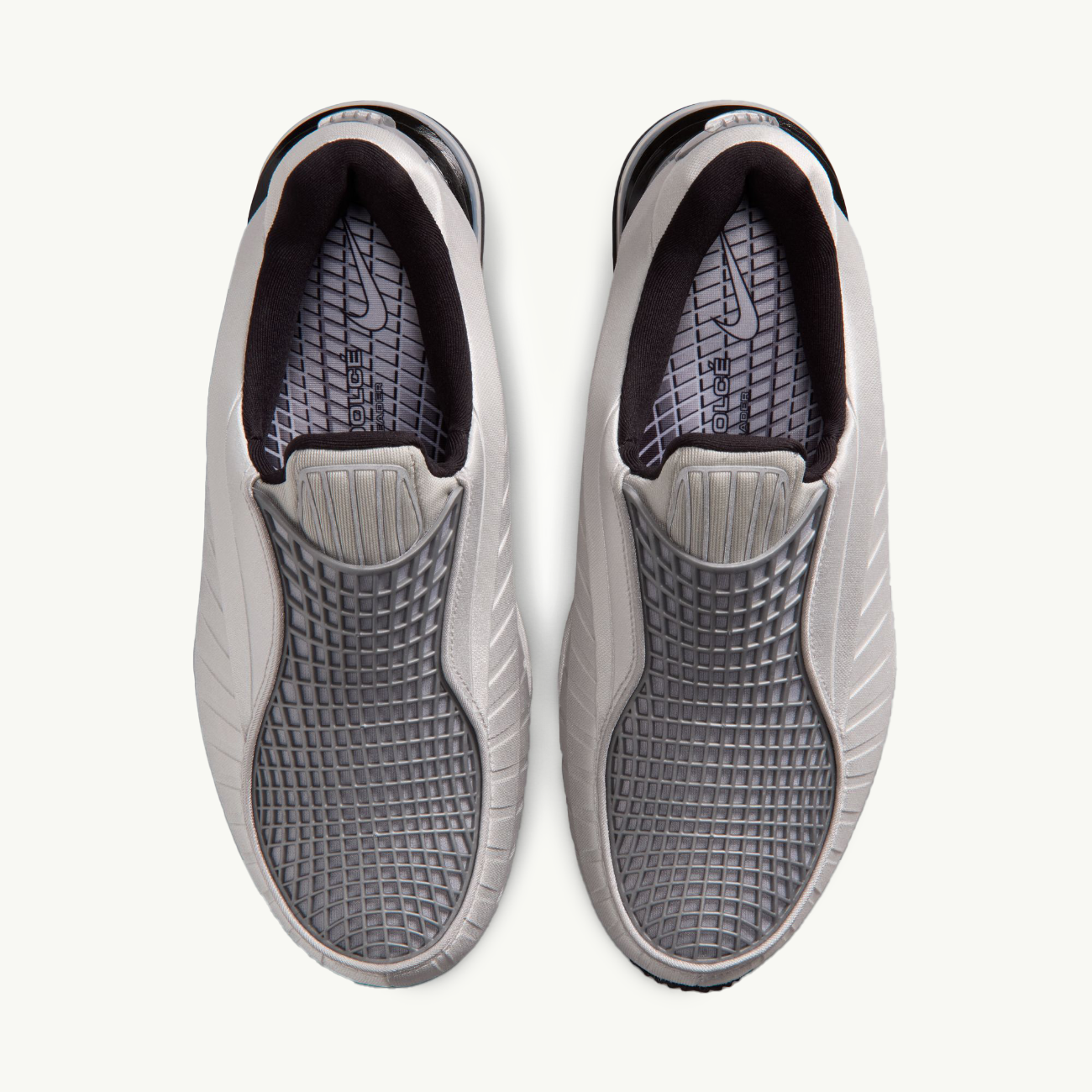Air Max Dolce - Metallic Silver/Black