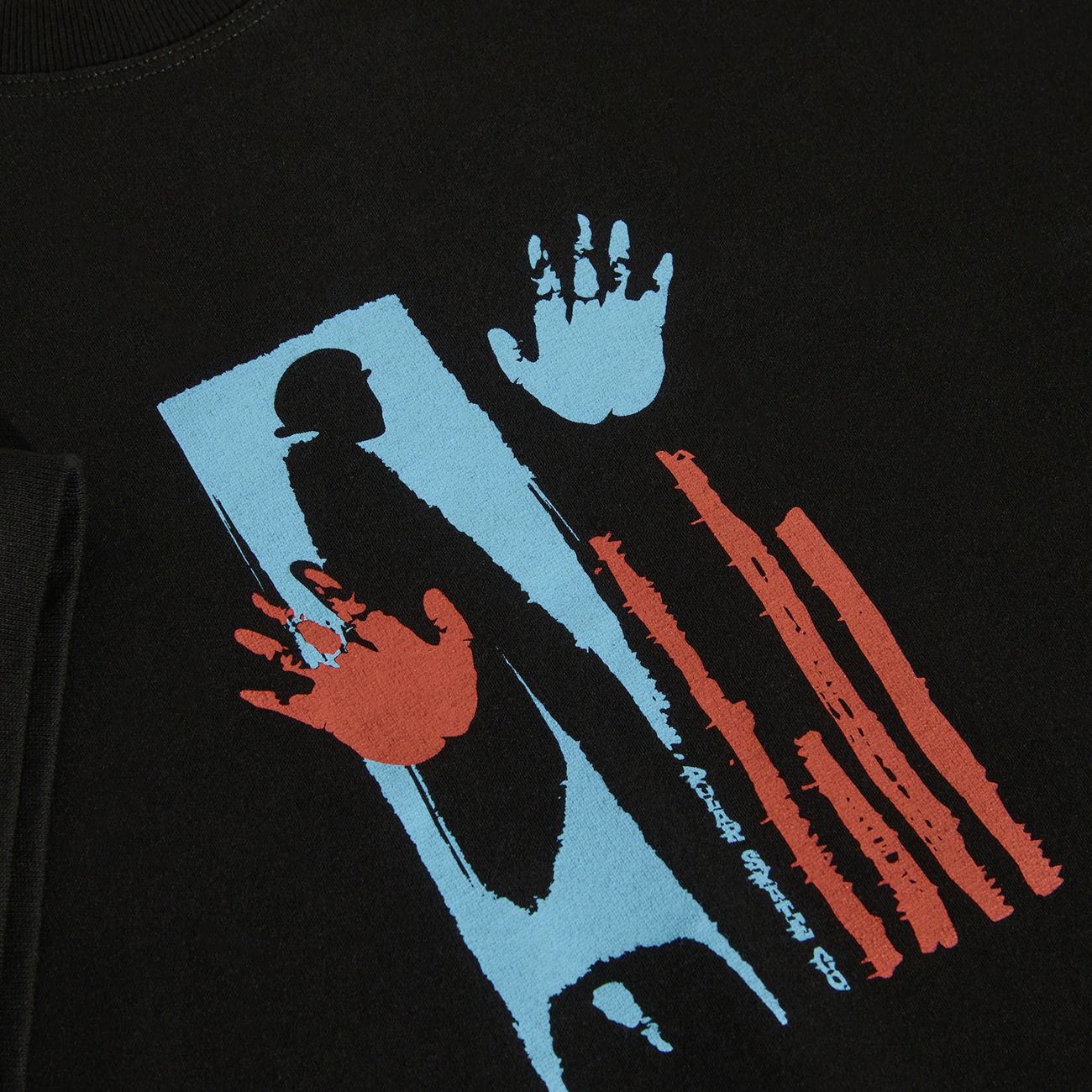 Sitting Hands Tee - Black