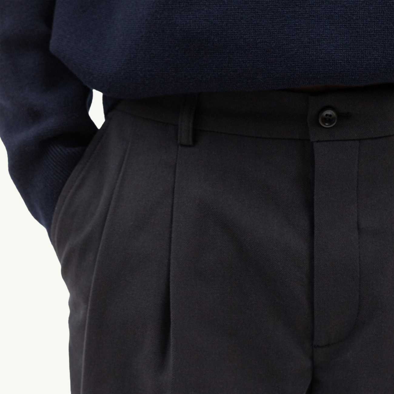 Benn Relaxed Twill Pleated Trouser - Black