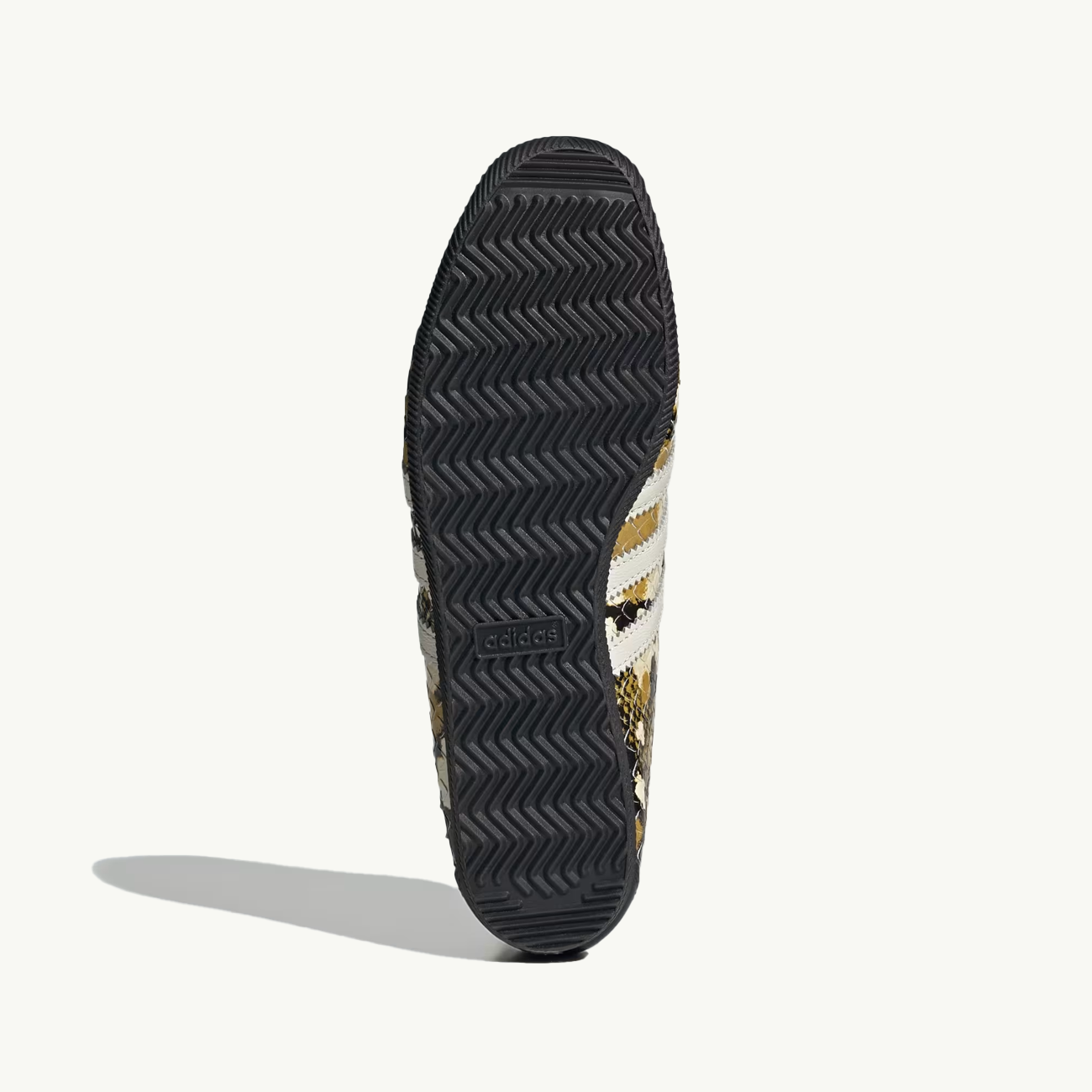 Japan - Core Black/Core White/Night Grey