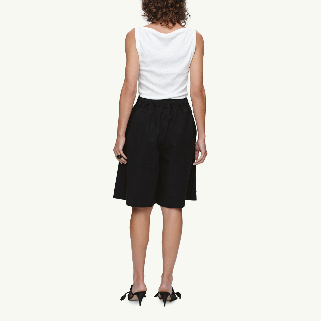 Julian Short - Black