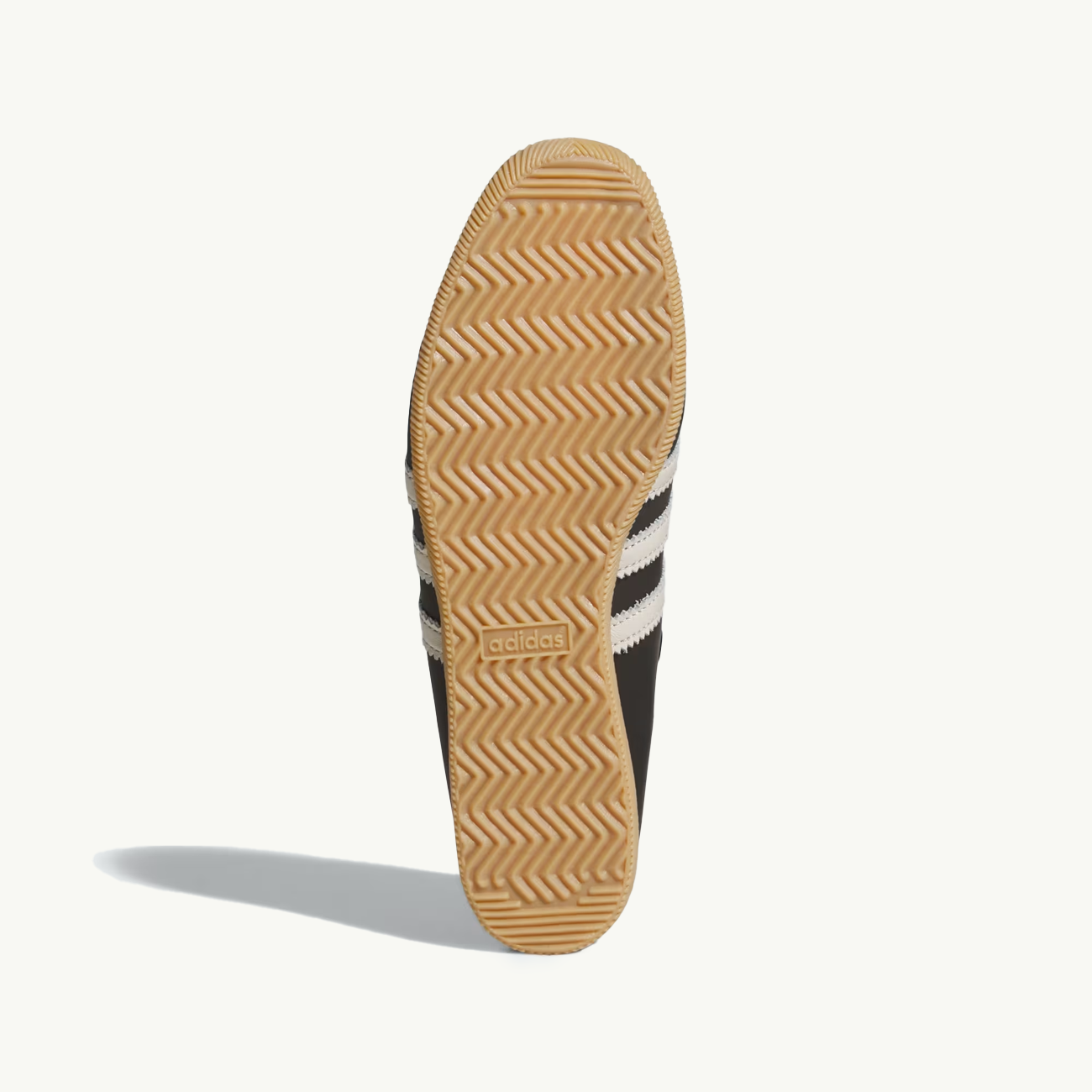 Japan - Core Black/Alumina/Gold Metallic