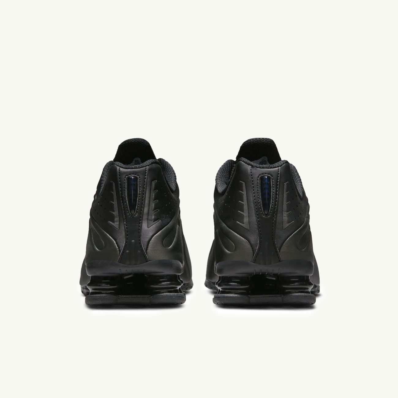 Nike Shox R4 - Black