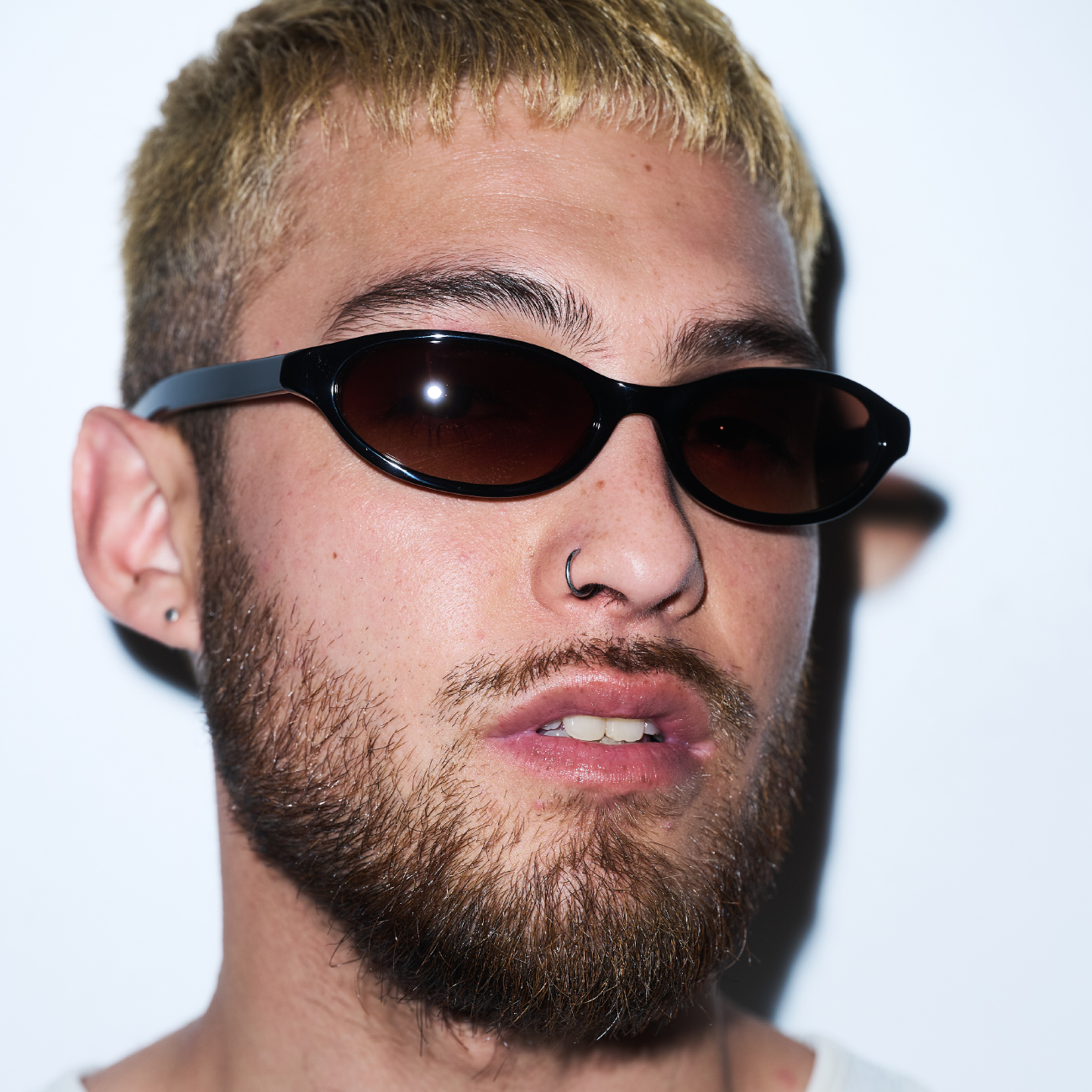 Olympia - Solid Black/Brown Gradient Lense