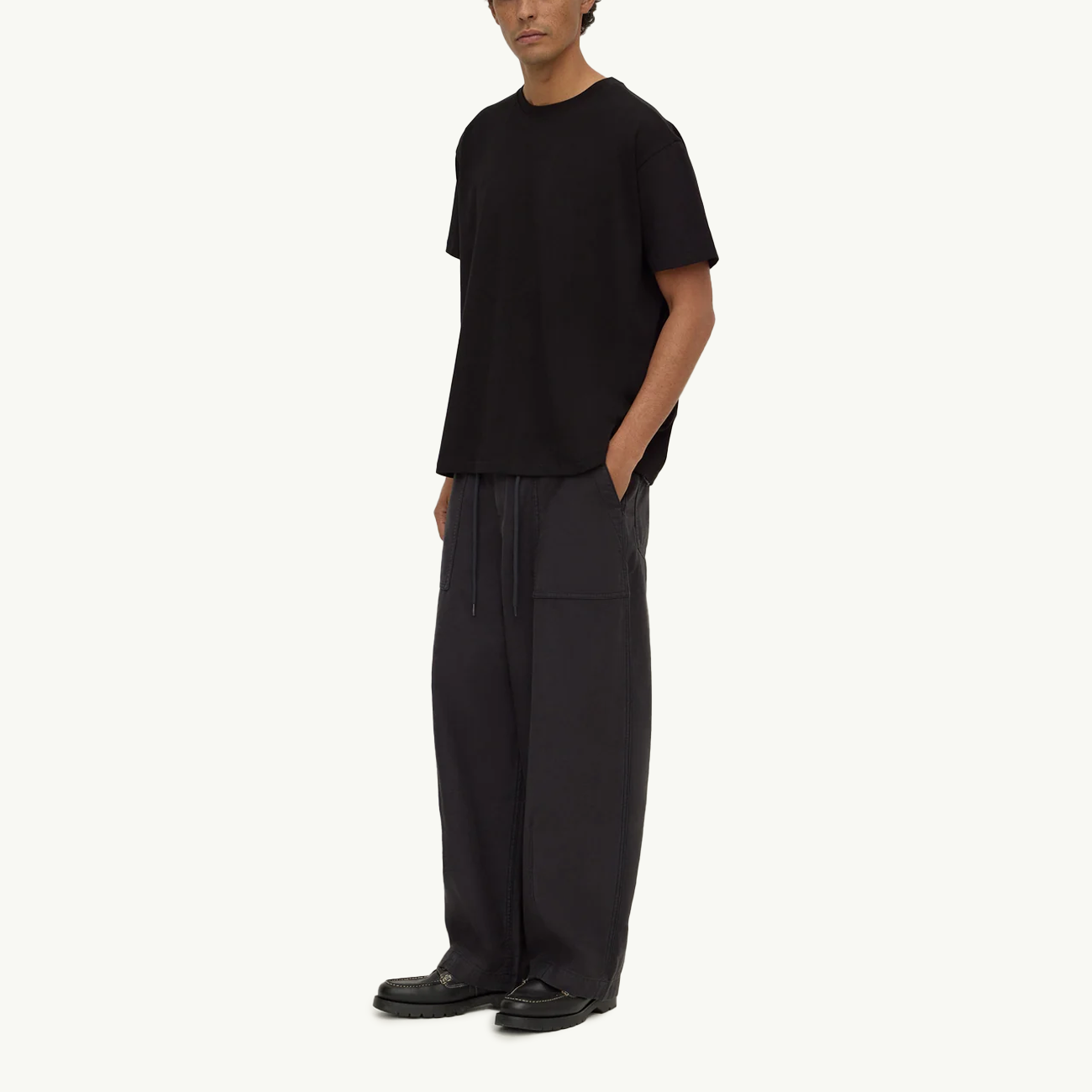 Oli Tee - True Black