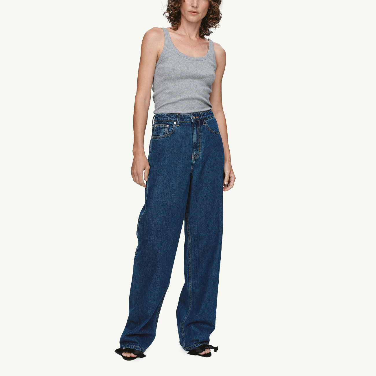 Relaxed Curve Jean - Washed Indigo