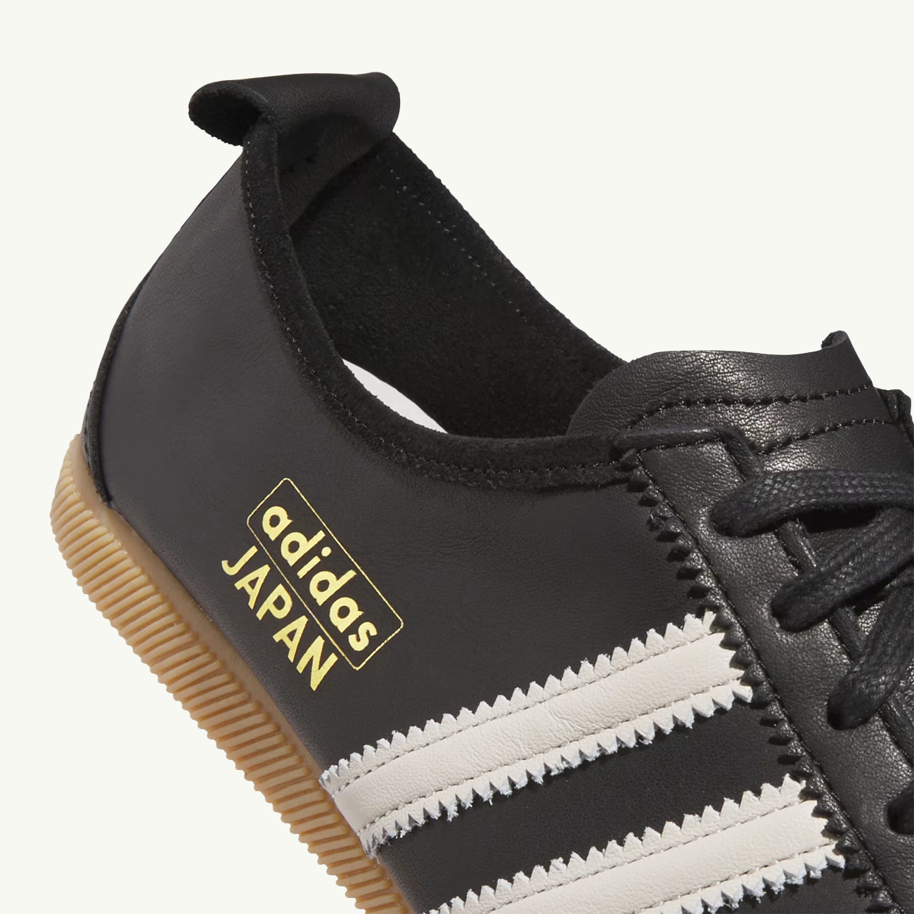 Japan - Core Black/Alumina/Gold Metallic