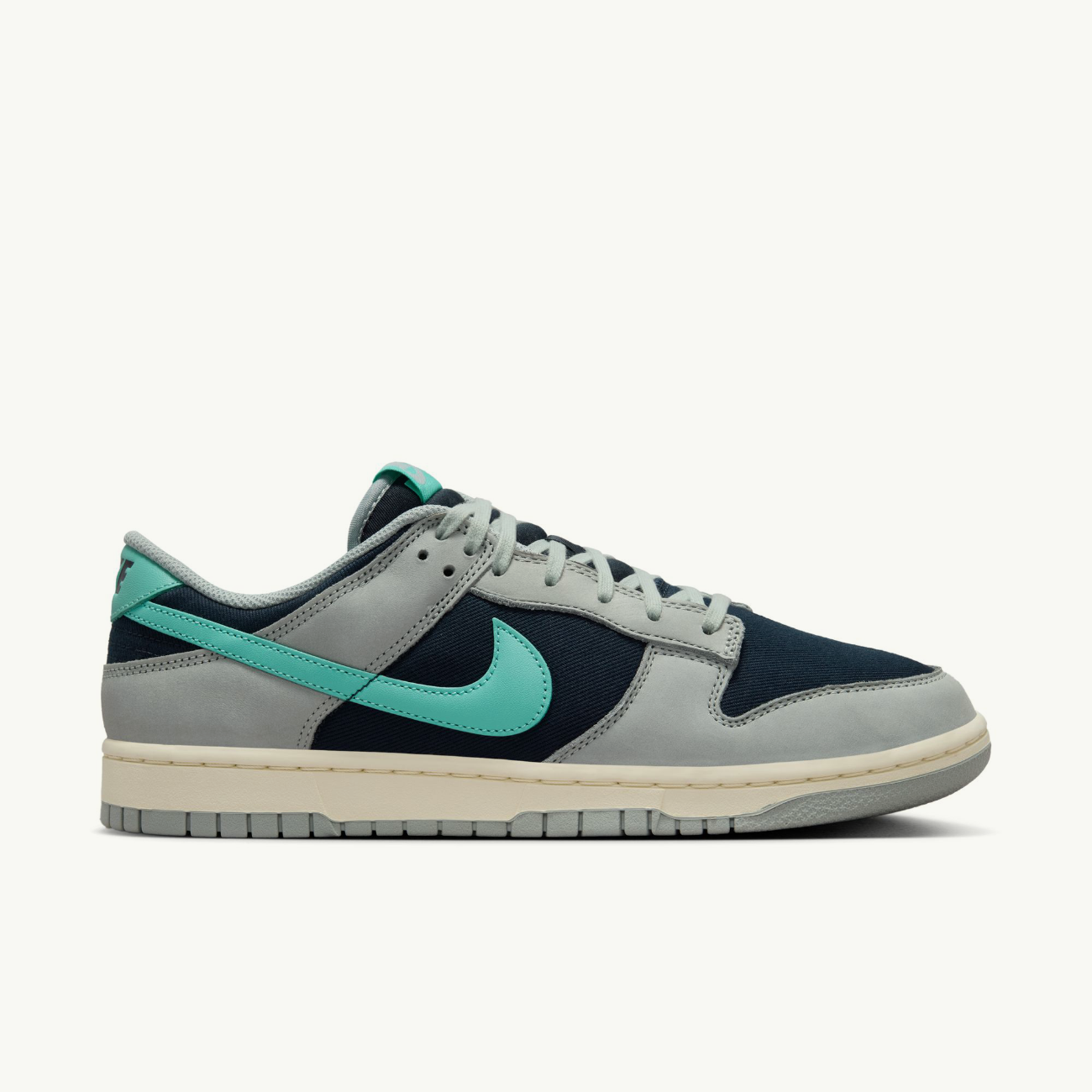 Dunk Low Retro Premium - 'Green Frost'