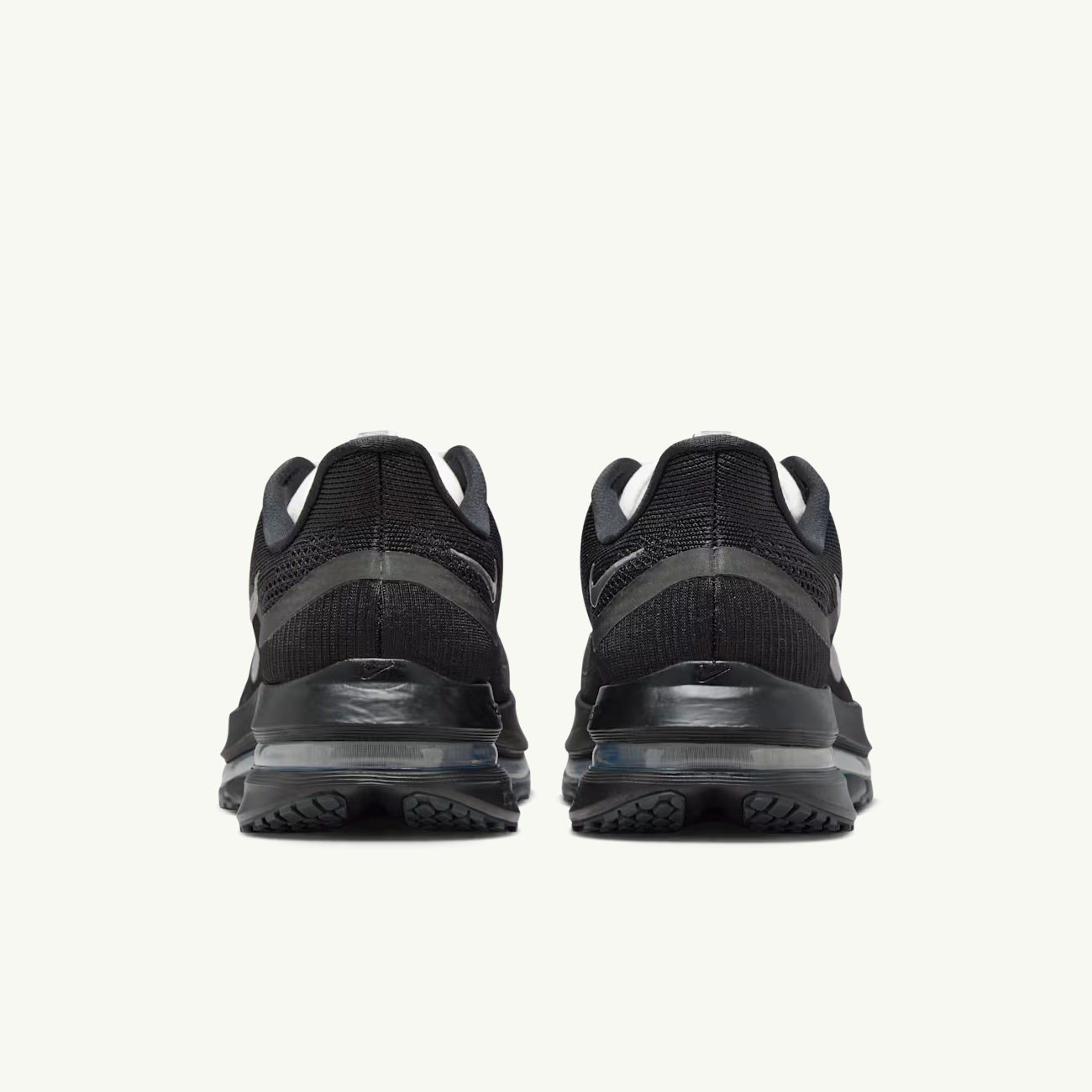 Pegasus Premium SP - Black and White