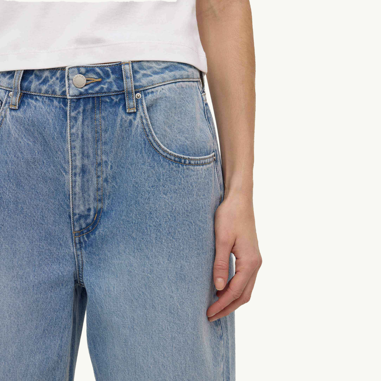 Low Curve Mid Rise Jean - Indigo Fade