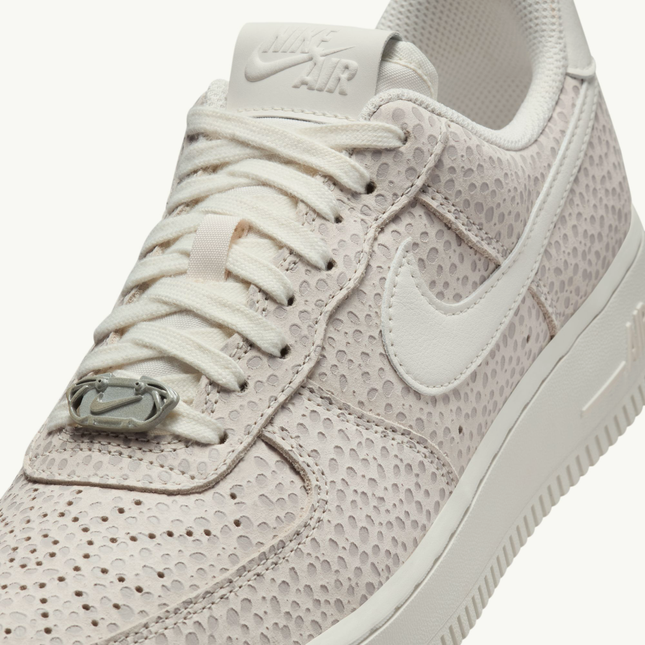 Area 51 Women s Air Force 1 Low Safari Phantom