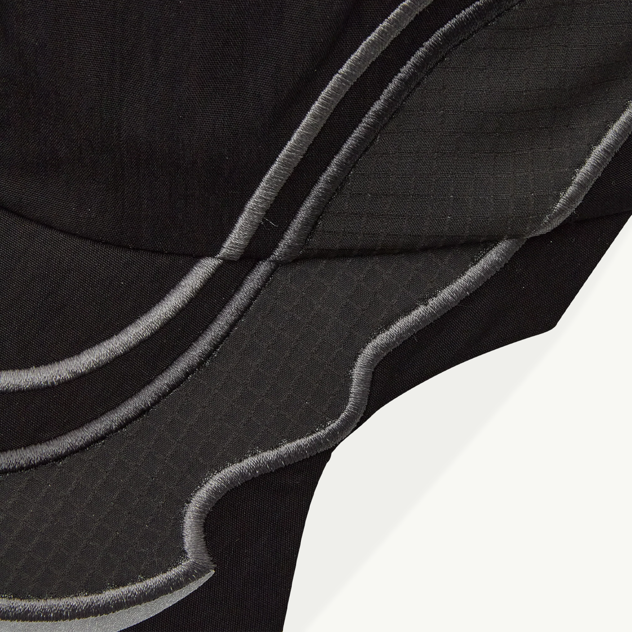 Pursuit 6 Panel Cap - Black