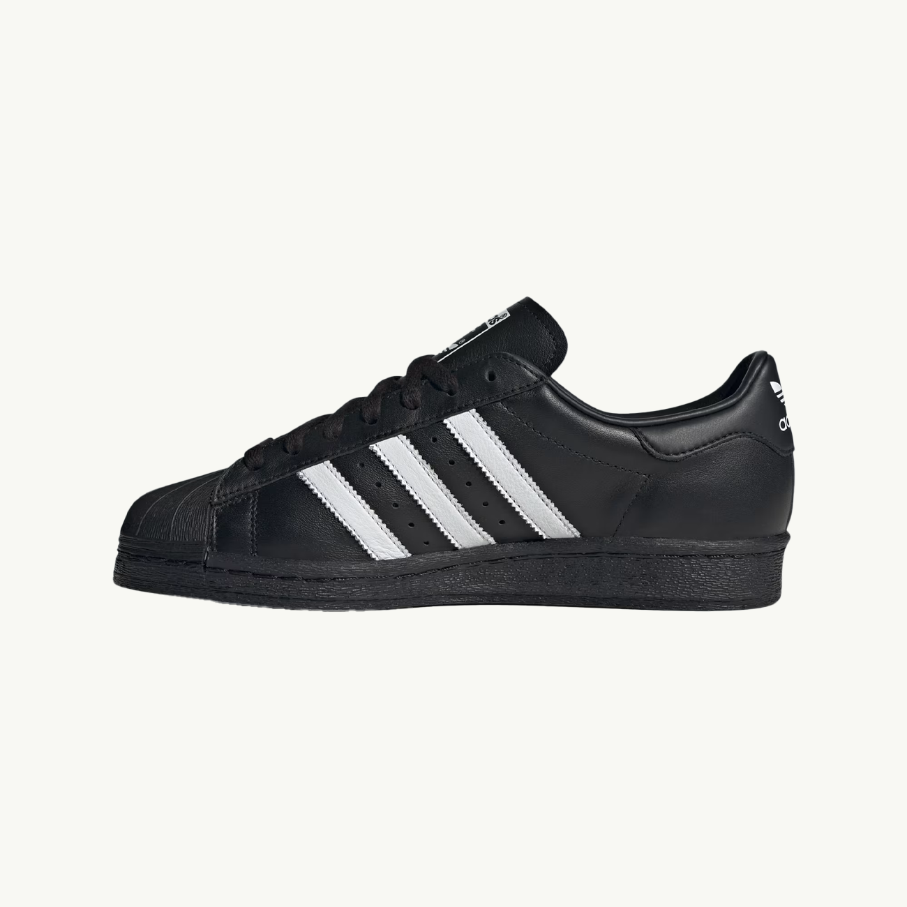 Superstar 82 - Core Black