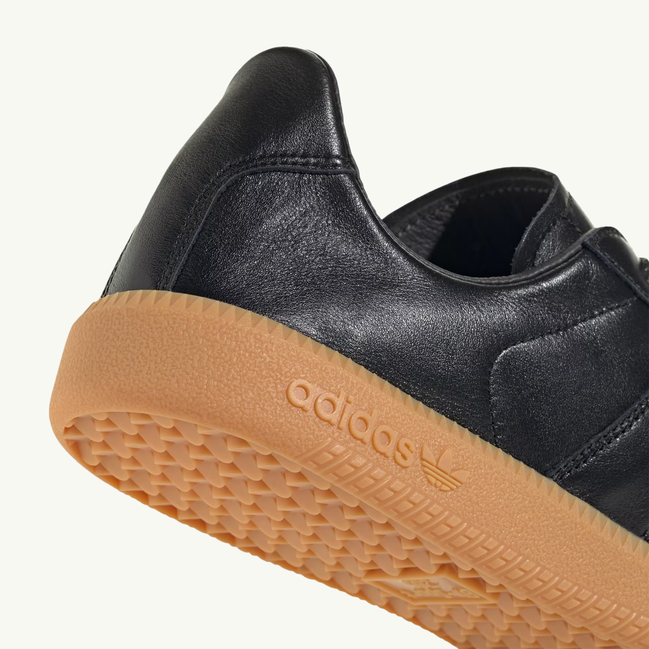 BW Army - Core Black/Core Black/Gum