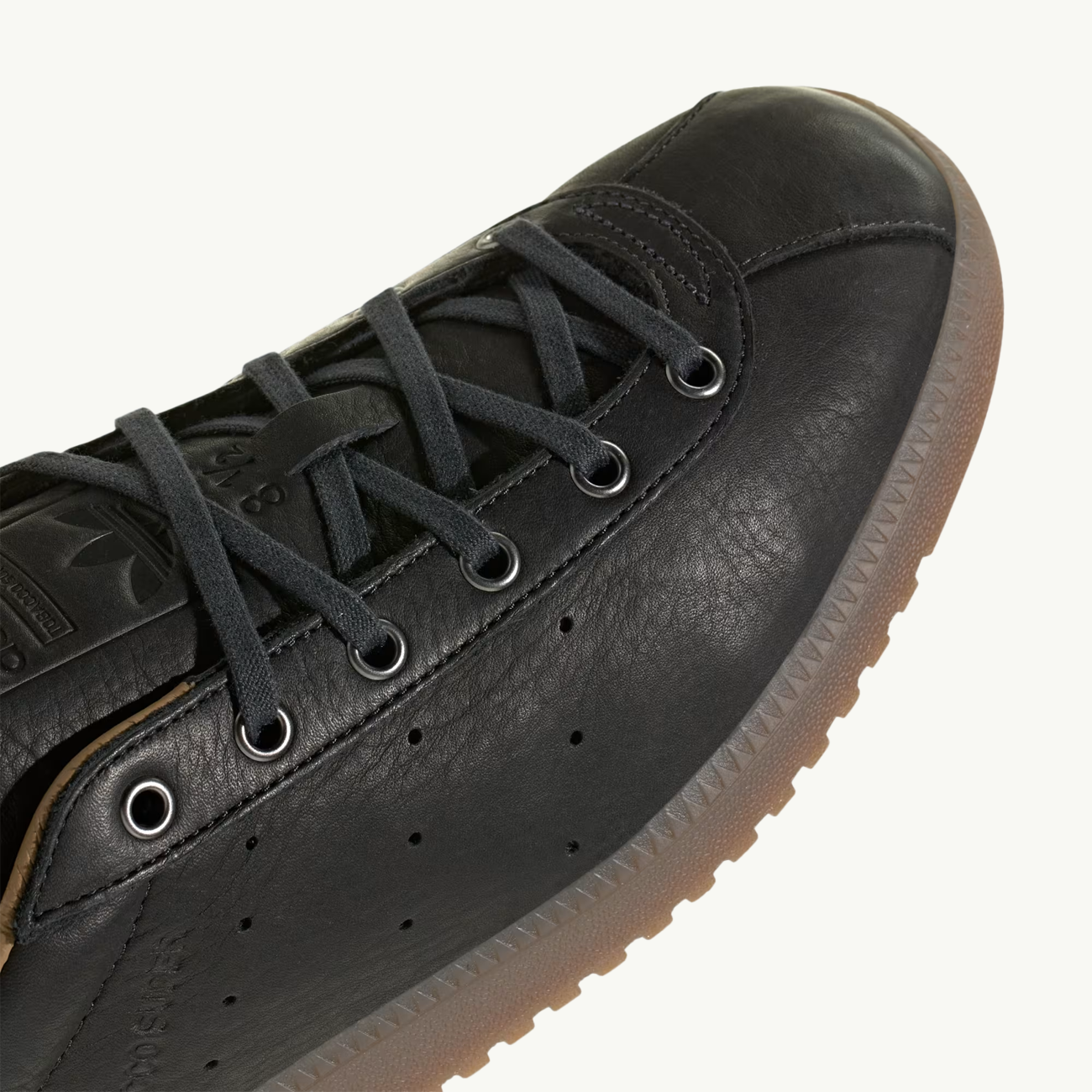 Tobacco Super - Core Black/Gum